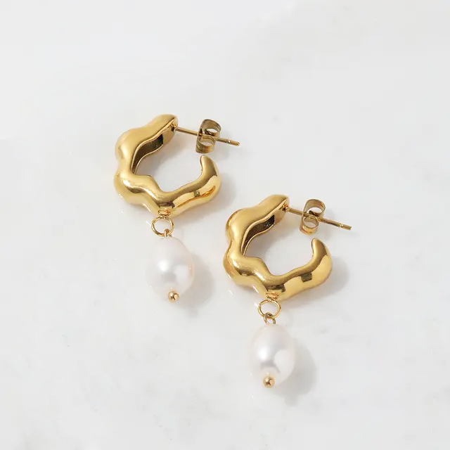 Fashion 18K Gold Plated Tarnish Free Flower Shape Natural Freshwater Pearl Drop Earrings Stainless Steel Jewelry for Women