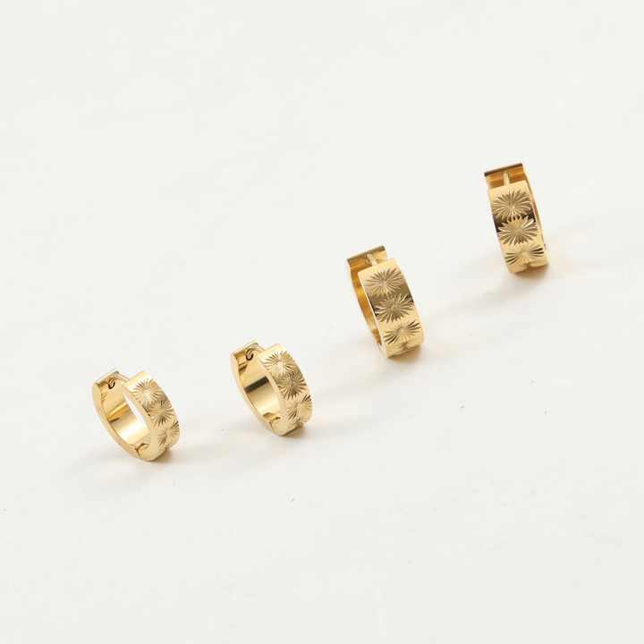 New Arrival Vintage Style Stainless Steel Hoop Earrings Elegant Gold Plated with Embossed Flowers Jewelry for Parties Gifts