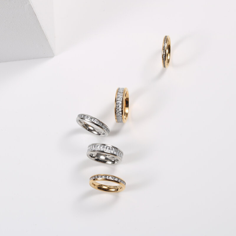 Trendy Jewelry Wholesale 18K Gold Plated Zirconia Pave Stainless Steel Rings Tarnish Free Gold Jewelry