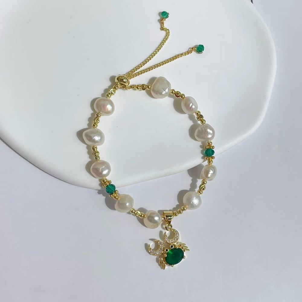 Hot Ocean Style Jewelry Freshwater Pearl Beads CZ Turtle Dolphin Crab Seahorse Pendant Natural Stone Beaded Bracelet for Women