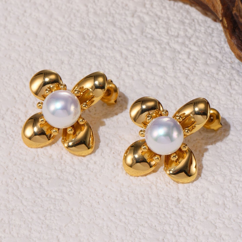 IVIAPRO Jewelry New Arrival Elegant 18K PVD Gold Plated Stainless Steel Flower Pearl Stud Earrings for Women