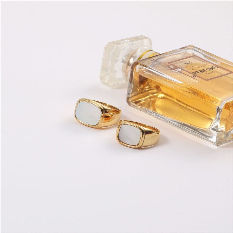 Trendy Minimalist Style 18K PVD Gold Plated Tarnish Free & Water Resistant White Shell Rings Stainless Steel Jewelry for Women