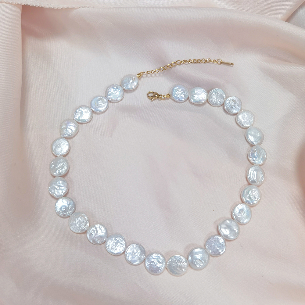 Fashionable Natural Freshwater Button Pearl Beaded Big Pearl Pendant Choker Necklace for Women