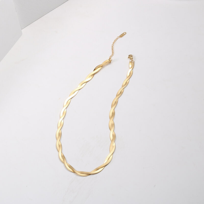 IVIAPRO Jewelry Hot Selling Fashion Elegant Stainless Steel Jewelry 18K Gold Plated Snake Chain Knot Choker Necklace for Women