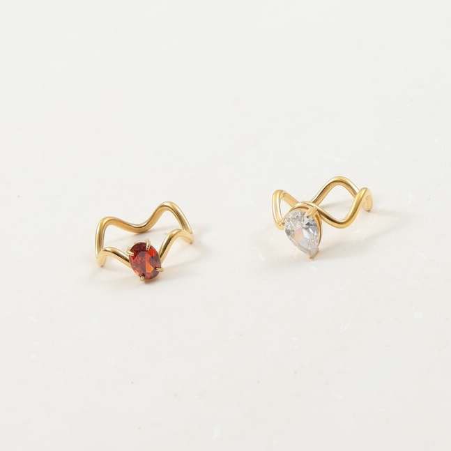 New Trendy Tarnish Free 18K Gold Plated Water Drop Zircon Red Oval CZ Wave Stainless Steel Geometric Engagement Rings for Women