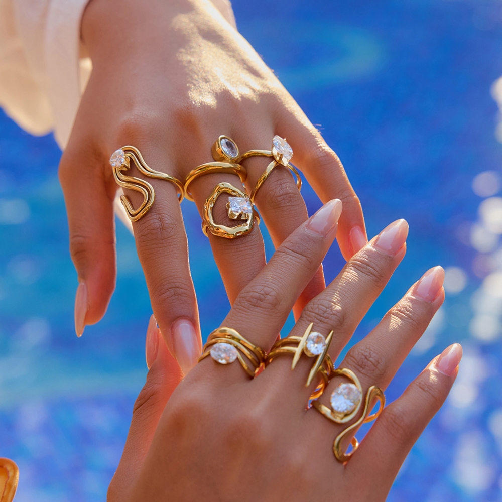 New Personalized 18k PVD Gold Plated Geometric Finger Rings Tarnish Free Stainless Steel Zircon Cluster Open Rings for Women