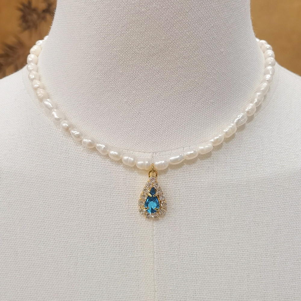 IVIAPRO Jewelry Elegant 18K Gold Plated Cubic Zircon Butterfly Water Drop Pendant Freshwater Pearl Choker Necklace for Women