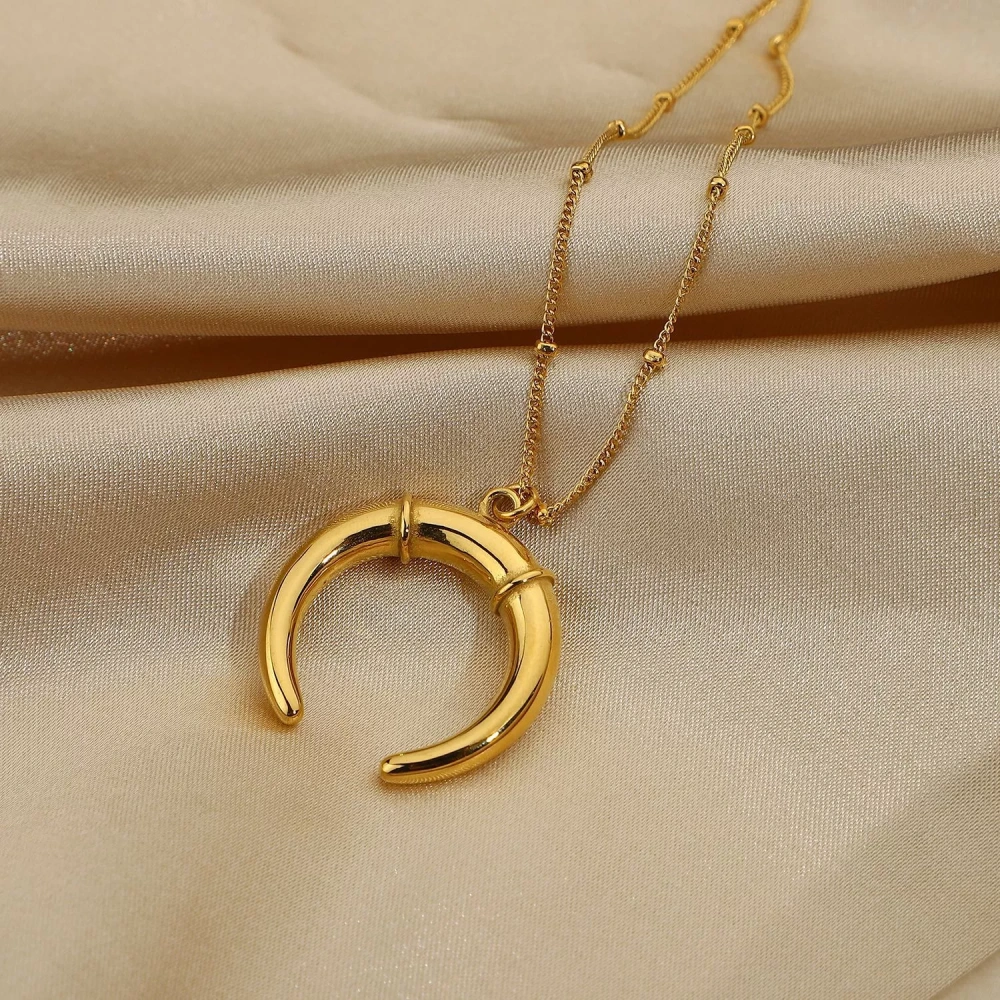 IVIAPRO Fashion 18K Gold Plated Stainless Steel Moon Pendant Necklace Tarnish Free Stainless Steel Jewelry Wholesale