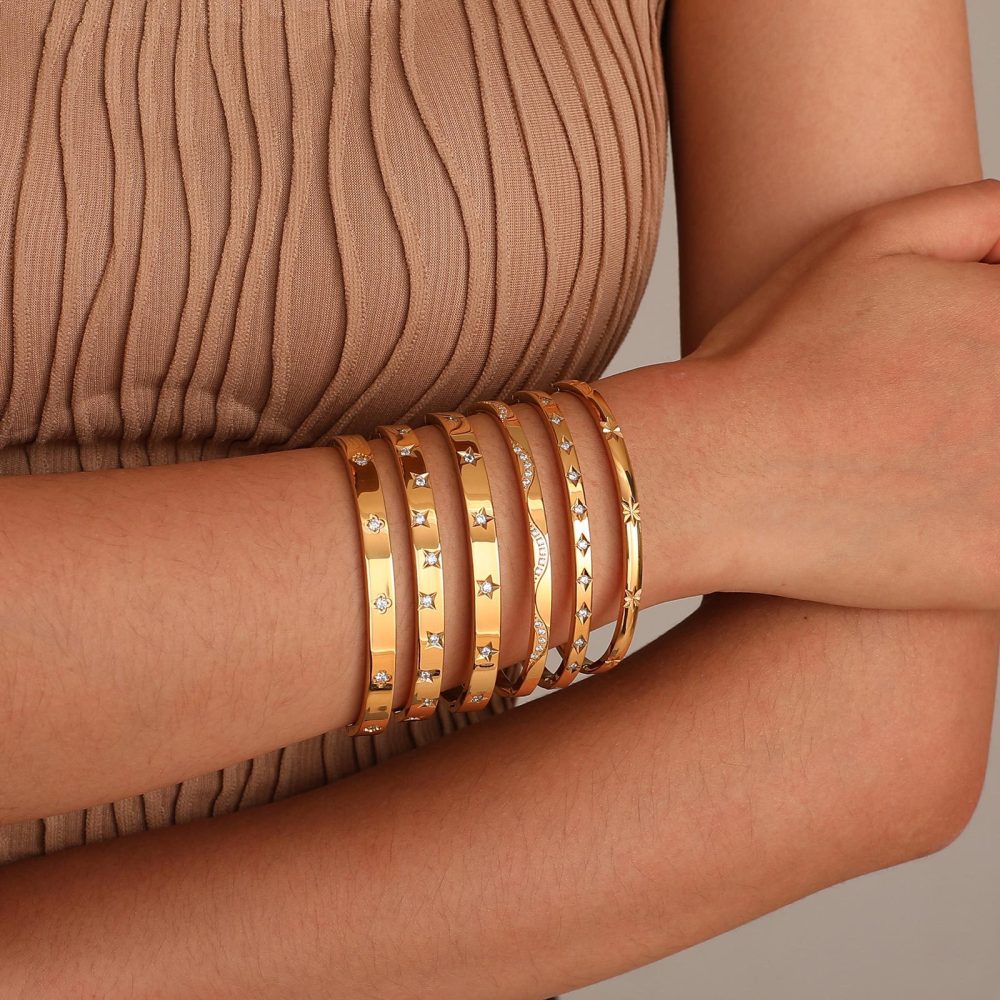 Trendy Elegant Sparkling 18k Gold Plated Stainless Steel 4mm 6mm Bangle Bracelet Cucic Zircon Star Clasp Bangles for Parties