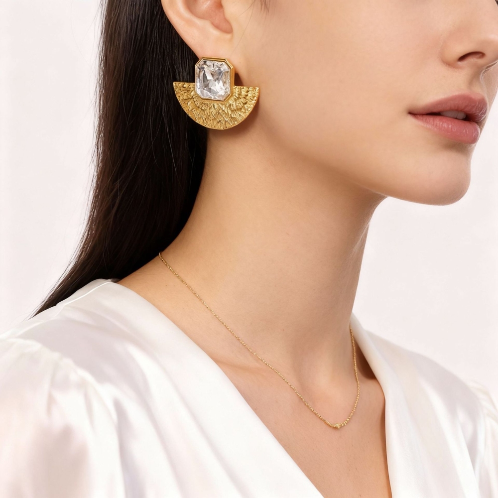 New Design Fashion Jewelry Set Tarnish Free Stainless Steel Fan Shaped Stud Earrings Pendant Necklace Set for Women