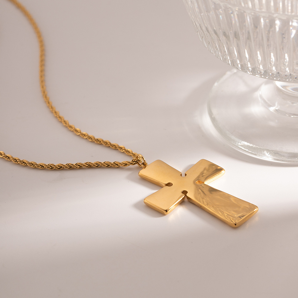 Fashion Jewelry Stainless Steel 18K PVD Gold Plated Texture Lava Crossed Necklace Chunky Cross Pendant Necklace for Women