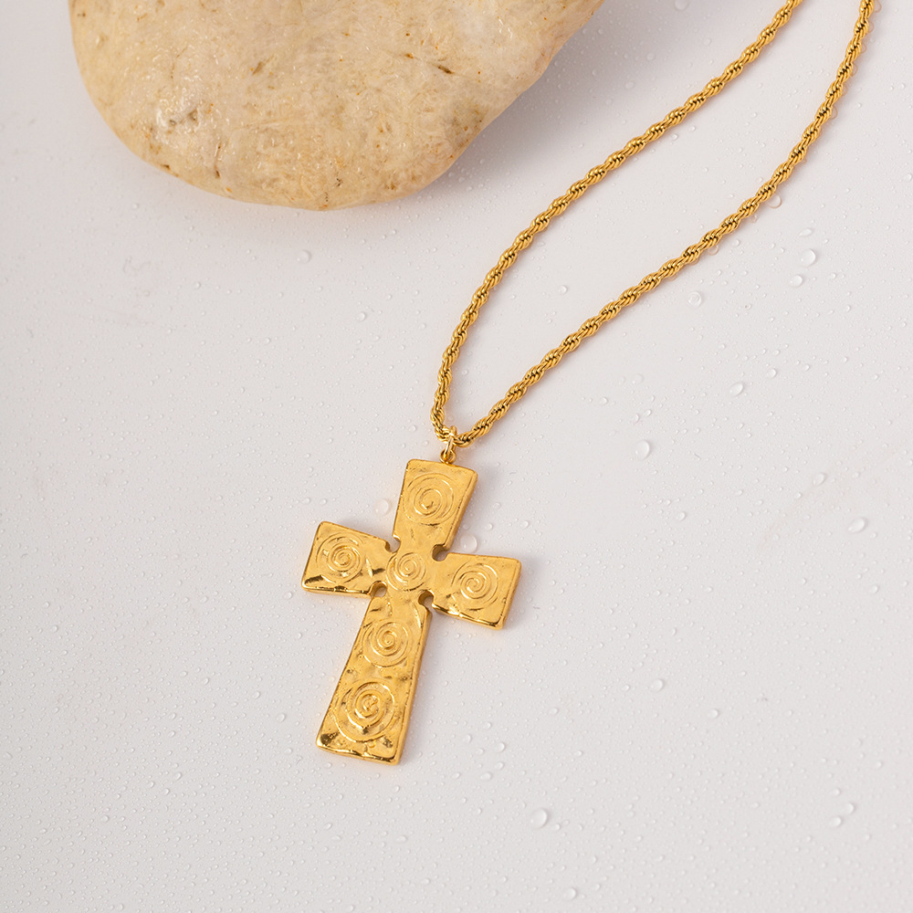 Fashion Jewelry Stainless Steel 18K PVD Gold Plated Texture Lava Crossed Necklace Chunky Cross Pendant Necklace for Women