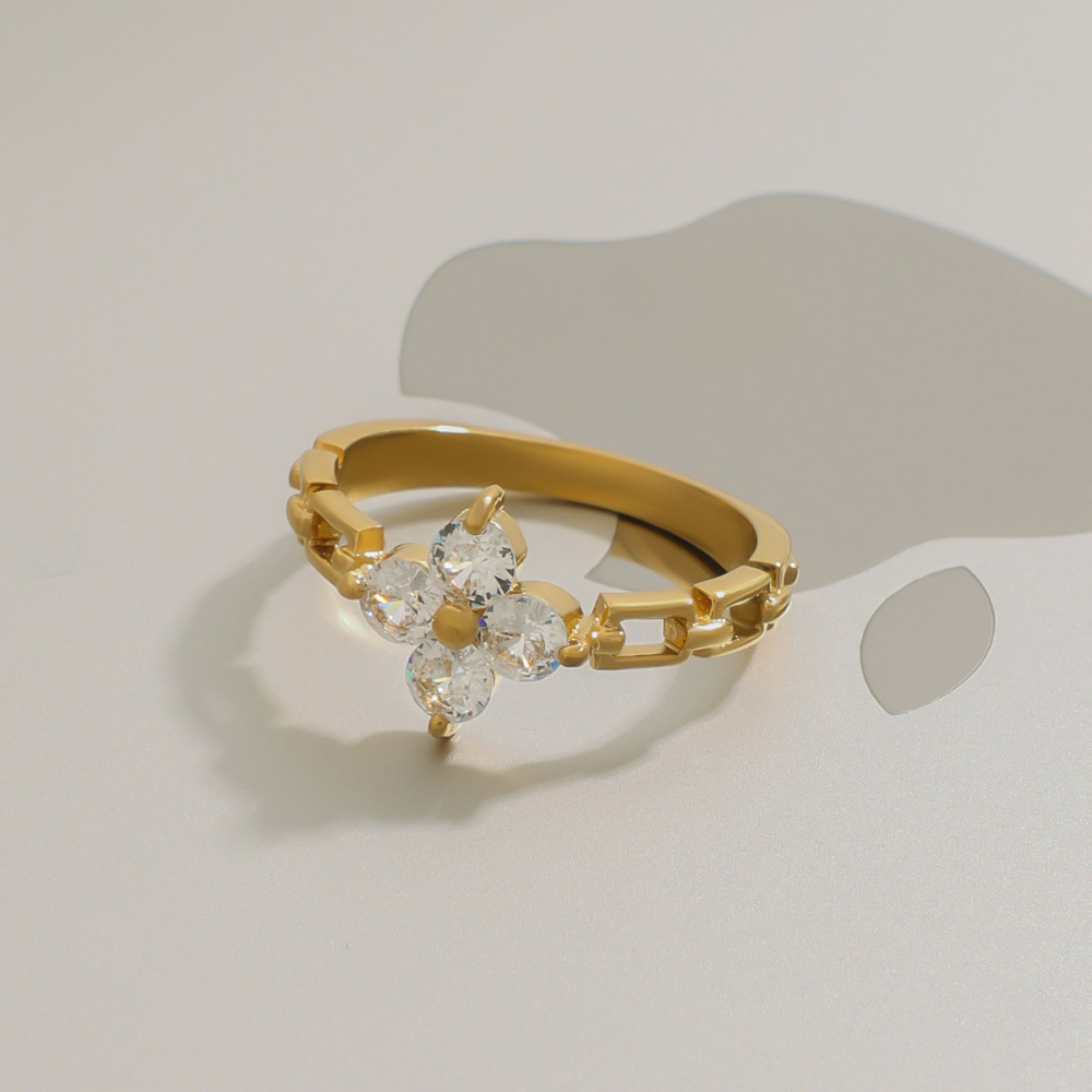 New Arrival Tarnish Free 18K PVD Gold Plated Finger Ring Stainless Steel Cubic Zircon Lucky Flower Rings for Women Daily Wear