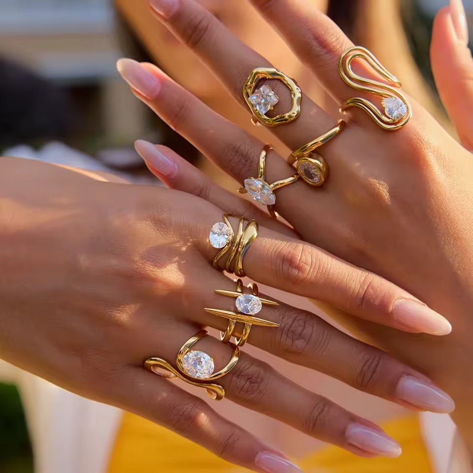 New Personalized 18k PVD Gold Plated Geometric Finger Rings Tarnish Free Stainless Steel Zircon Cluster Open Rings for Women