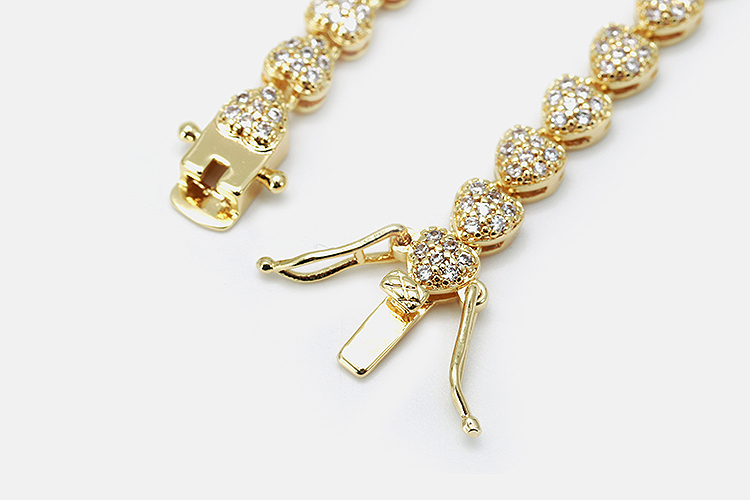 IVIAPRO New Arrival Luxury Brazilian Bracelets High Quality 18K Gold Plated Women CZ Heart Bracelets
