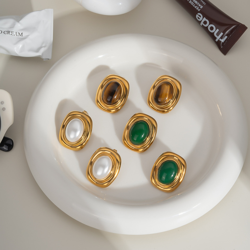 New Fashion Jewelry Wholesale 18K Gold Plated Non-tarnish Stainless Steel Retro Tiger Eye Emerald Stone Stud Earrings for Women