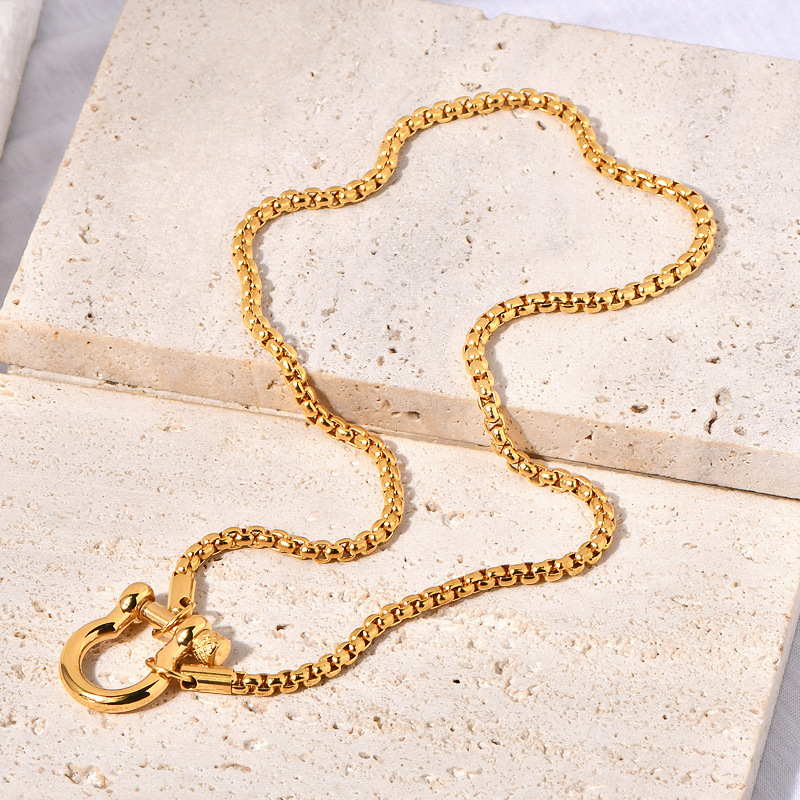 New Design Hypoallergenic Stainless Steel Gold Plated Waterproof Horseshoe Clasp Necklace Box Chain Fashion Jewelry Necklaces