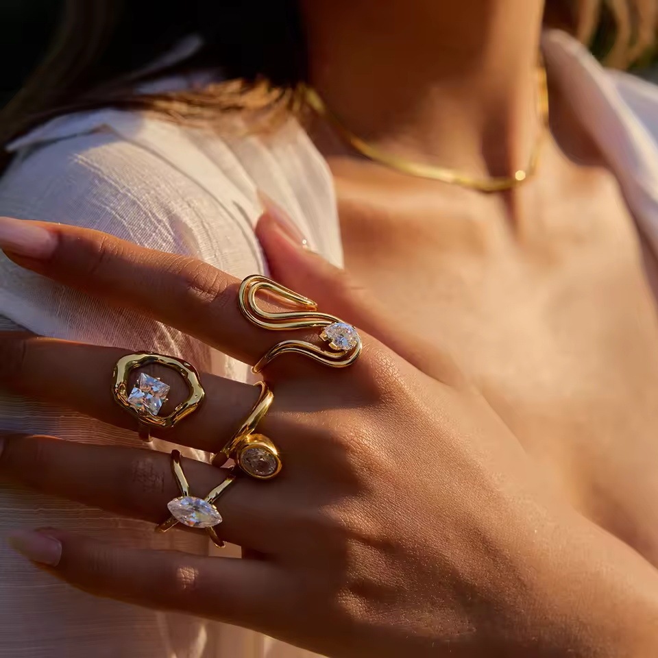 New Personalized 18k PVD Gold Plated Geometric Finger Rings Tarnish Free Stainless Steel Zircon Cluster Open Rings for Women