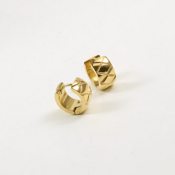 New Arrival Fashion Jewelry 18K Gold Plated Stainless Steel Tiny Hoop Earrings for Women