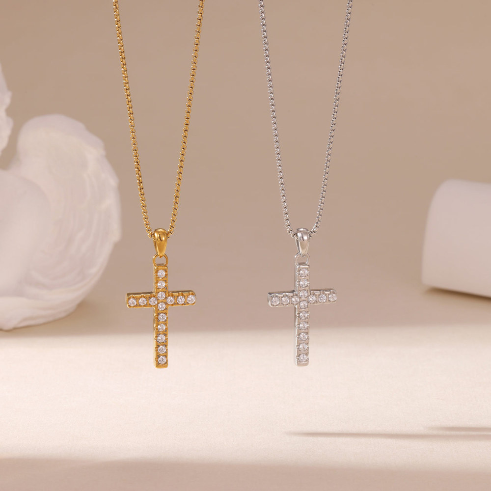 Hot Sale Stainless Steel Jewelry Wholesale Tarnish Free 18K Gold Plated Hiphop Cubic Zircon Cross Pendant Necklace for Women Men