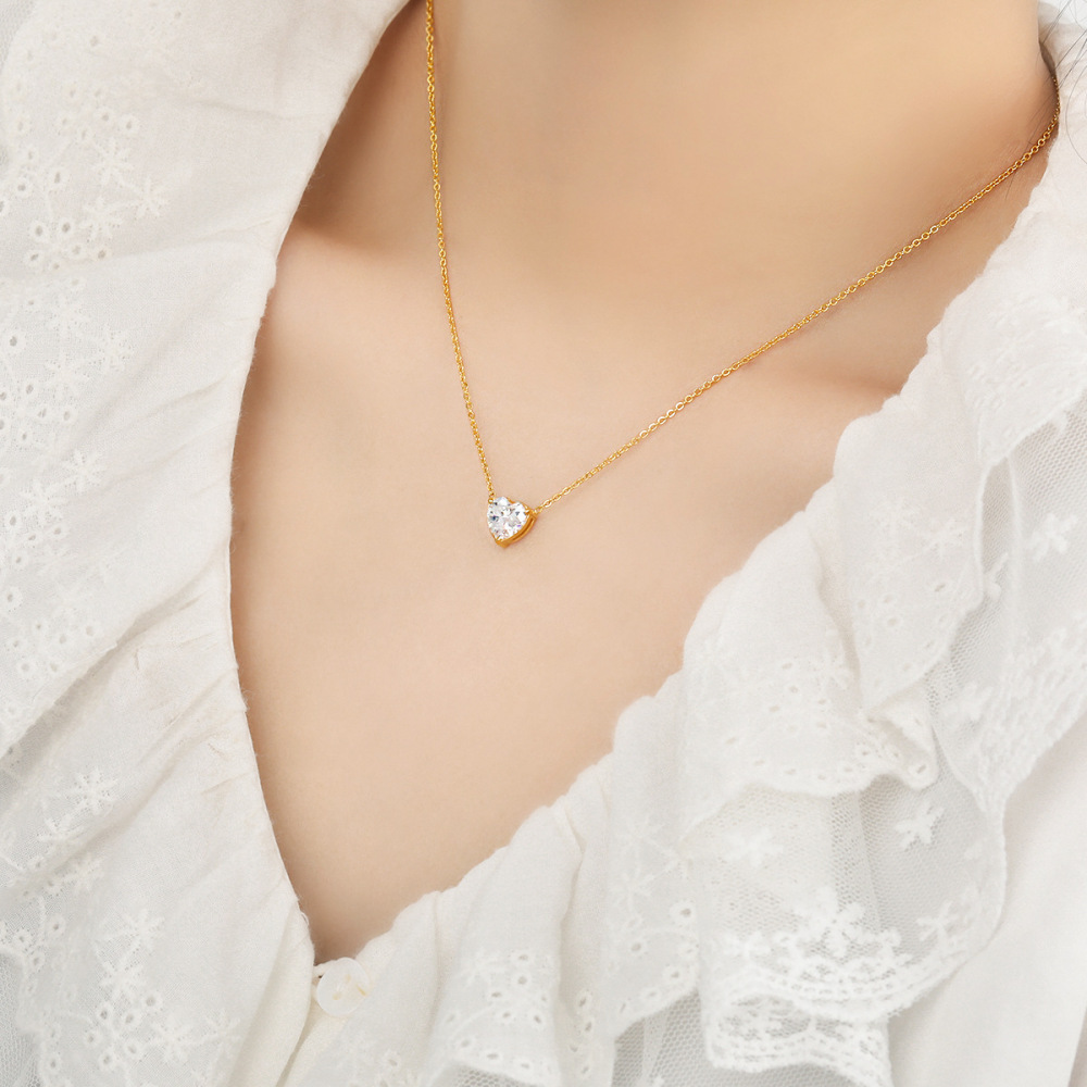 IVIAPRO Trendy Jewelry 18K Gold Plated Stainless Steel Necklace Heart Zircon Pendant Necklace for Women