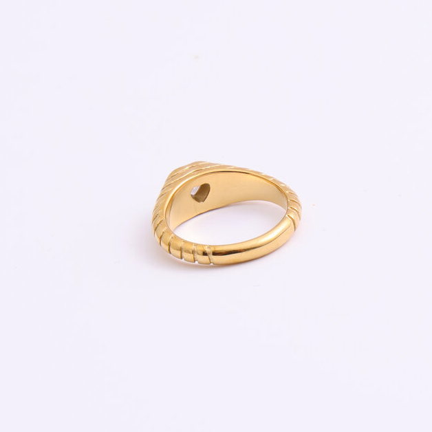 Trendy New Arrival High End 18K Gold Plated Heart-shaped Cubic Zircon Croissant Dainty Rings Stainless Steel Jewelry