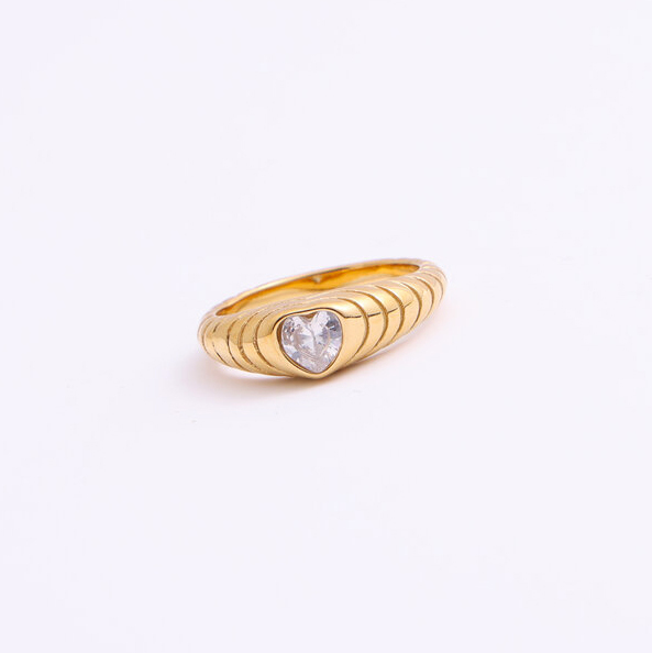 Trendy New Arrival High End 18K Gold Plated Heart-shaped Cubic Zircon Croissant Dainty Rings Stainless Steel Jewelry