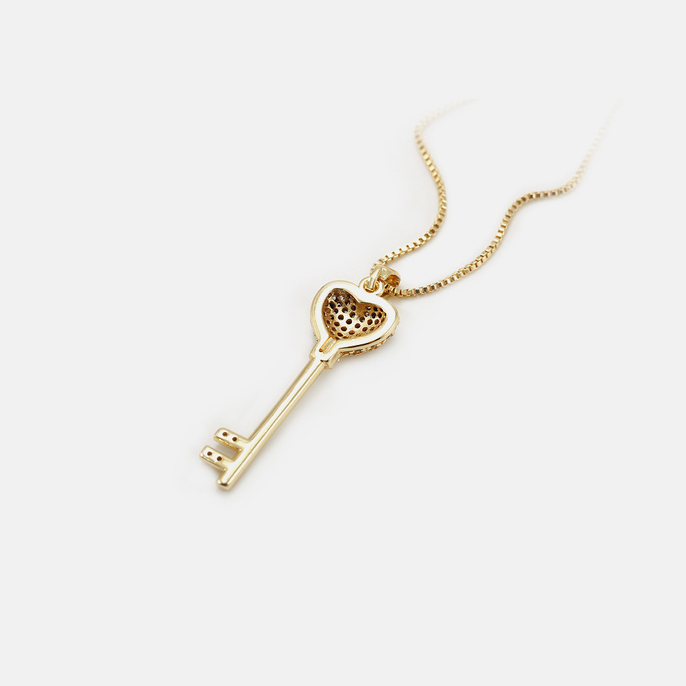 Fashion Jewelry Wholesale 18k Gold Plated Cubic Zirconia Heart Key Pendant Necklaces for Women