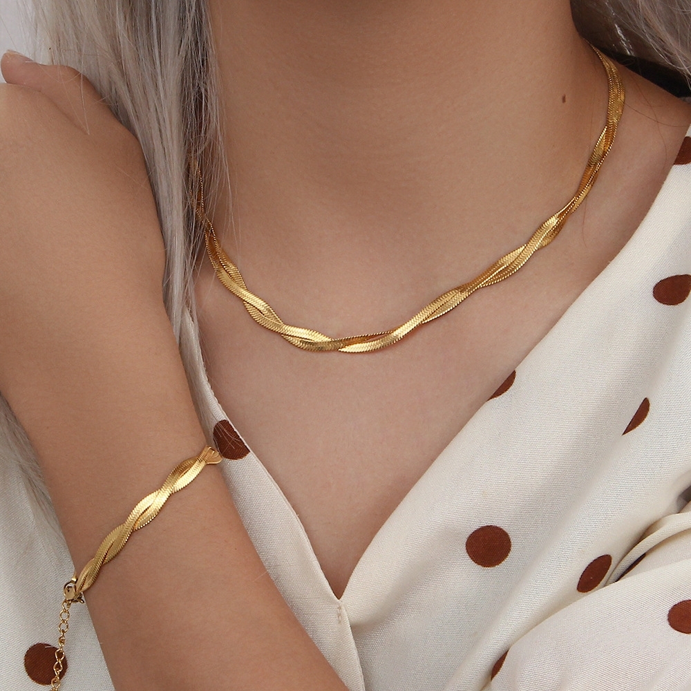 IVIAPRO Jewelry Hot Selling Fashion Elegant Stainless Steel Jewelry 18K Gold Plated Snake Chain Knot Choker Necklace for Women