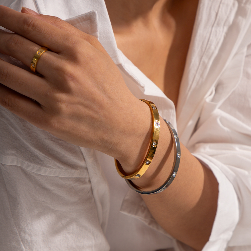 Hot Sale 18K PVD Gold Plated Stainless Steel Bangle Round Zircon Inlaid Rectangular Alternating Bracelet for Women