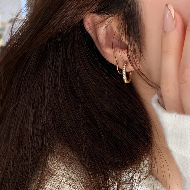 IVIAPRO Hot Selle Twisted Spiral Wire Hoop Earrings