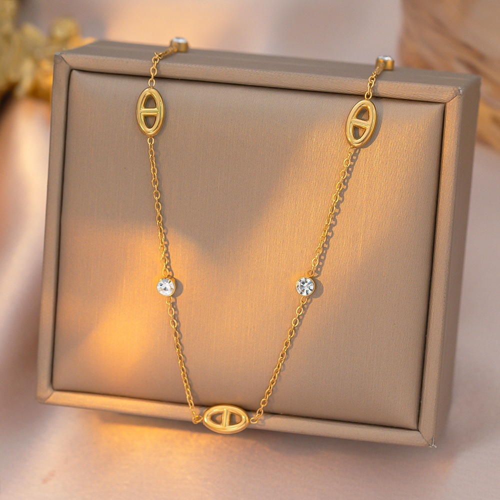Hot Seller Tarnish Free Pig Nose Necklace