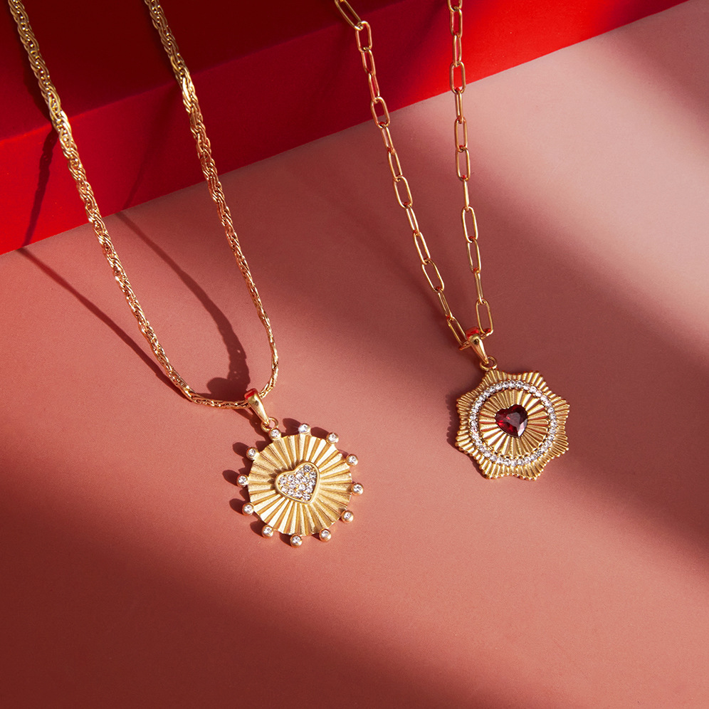 IVIAPRO Valentine's Day Gift Red Heart-shaped Zircon Sun Pendant Necklace