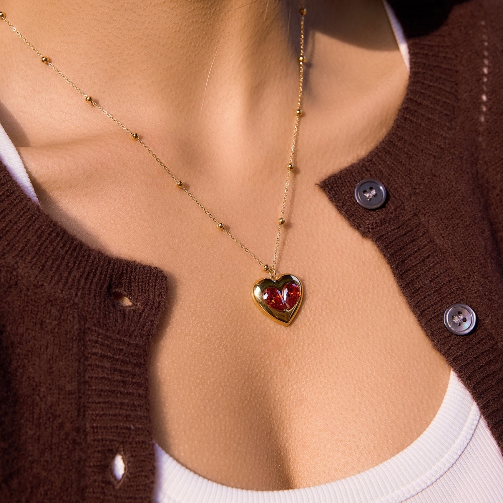 IVIAPRO Valentine's Gift Red Zircon Heart Pendant Necklace