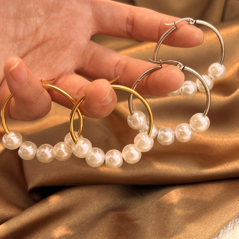 IVIAPRO Elegant Vintage Pearl Hoop Earrings