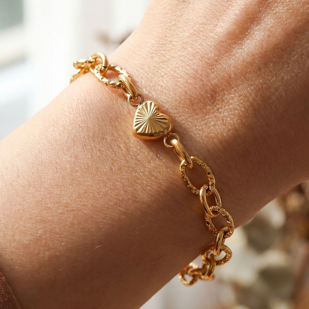 IVIAPRO Valentine's Gift Tarnish Free Embossing Chain Heart Bracelet