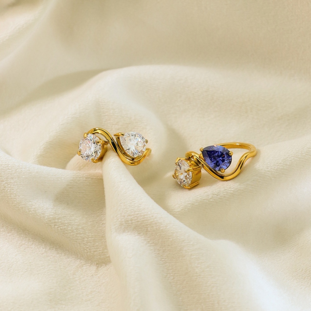 IVIAPRO Hollow Geometric Blue Zircon Ring