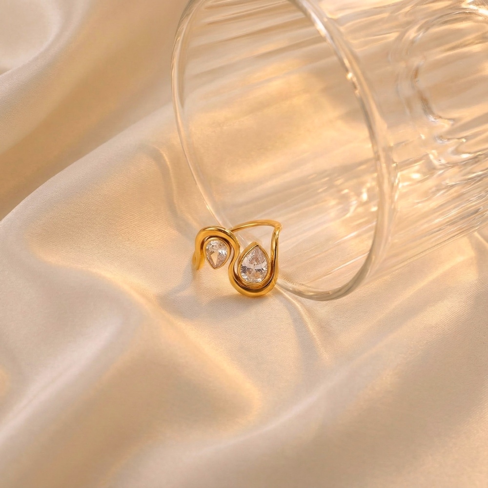 IVIAPRO Non-tarnish Double Water Drop Zircon Ring