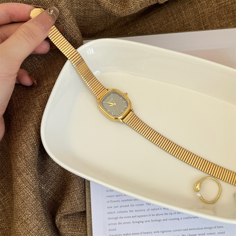 Retro Grey Dial Gold Wrist Quartz Watches