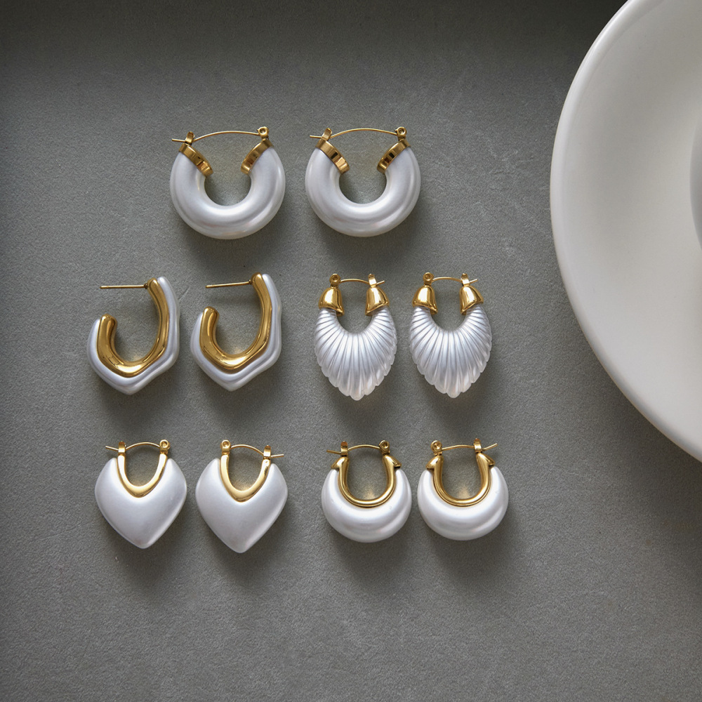 Waterproof Imitation Pearl White Resin Hoop Earrings