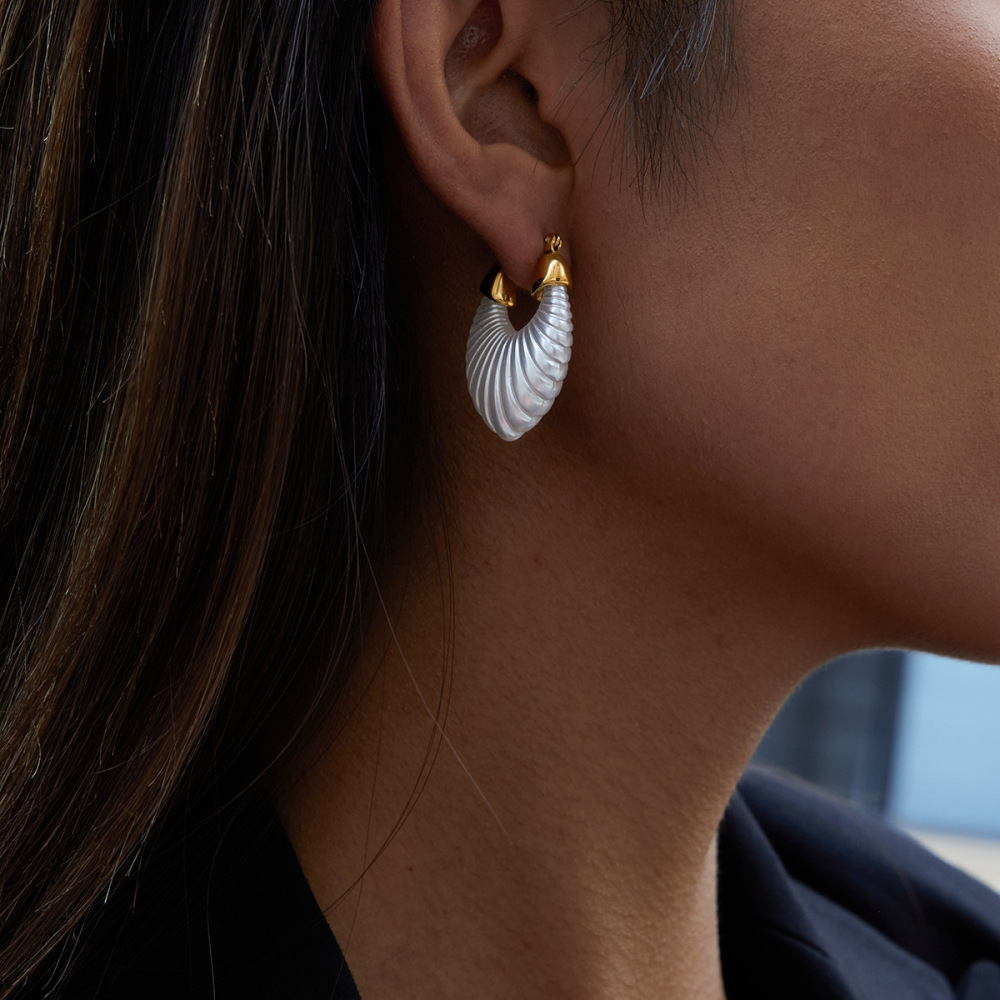 Waterproof Imitation Pearl White Resin Hoop Earrings