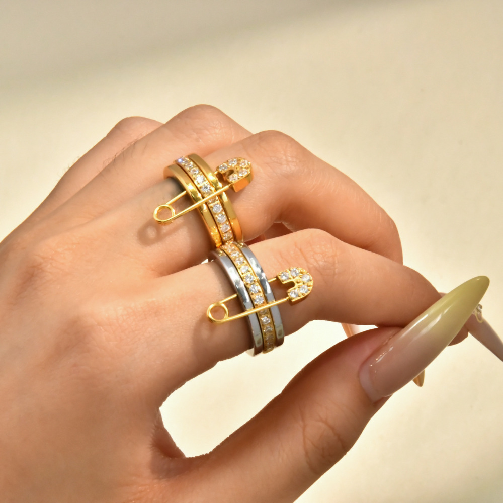Hot Selling Waterproof  Two Tone Three Layers Paper Clip CZ Rings