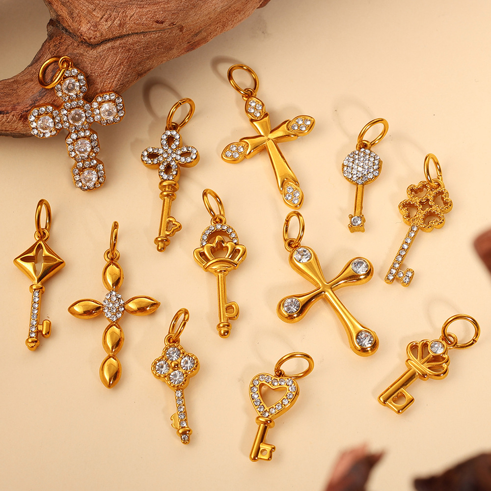 Tarnish Free Jewelry Accessories CZ Key Cross Charms Pendants for DIY