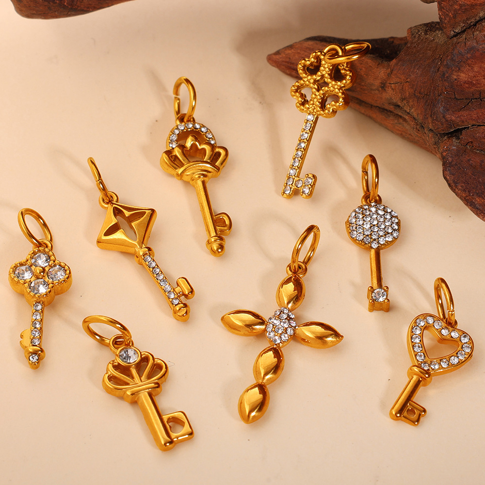 Tarnish Free Jewelry Accessories CZ Key Cross Charms Pendants for DIY