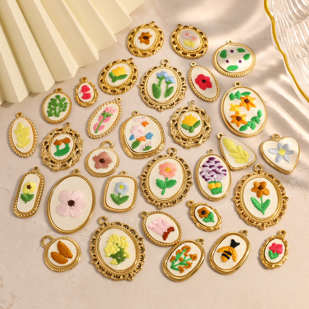 Vintage Style Jewelry DIY Accessories Flower Charms Pendants