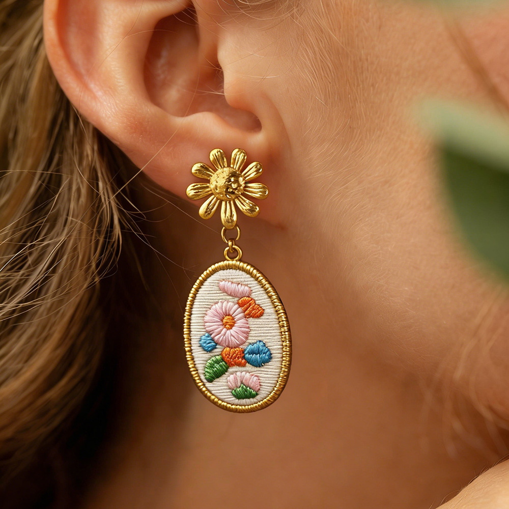 New Design Tarnish Free Vintage Style Flower Drop Earrings