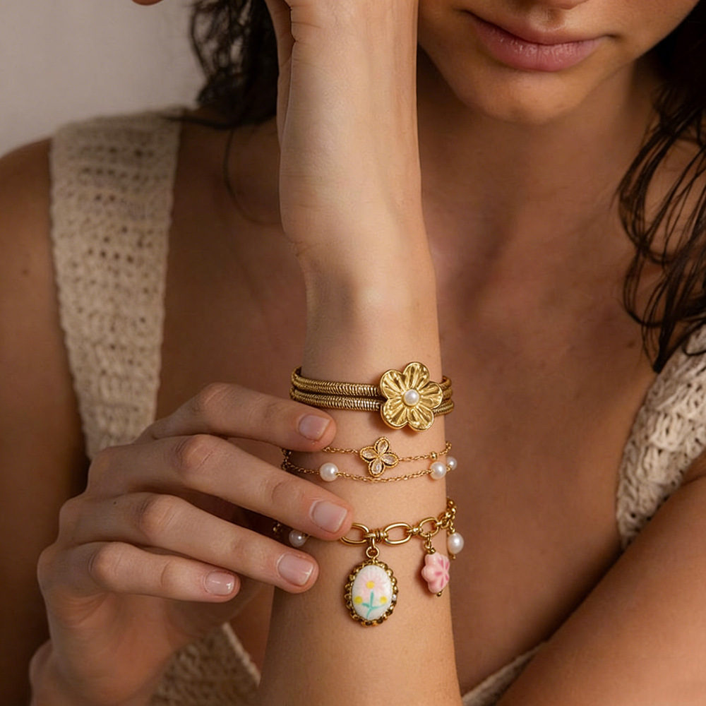 Tarnish Free Sweet Flower Heart Pearl Charms Bracelet