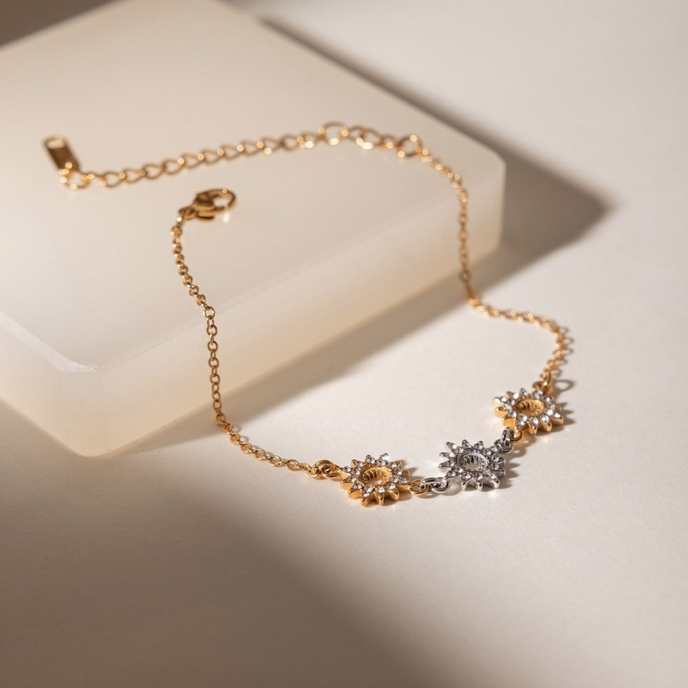 New Design Stainless Steel CZ Hollow Star Bracelet