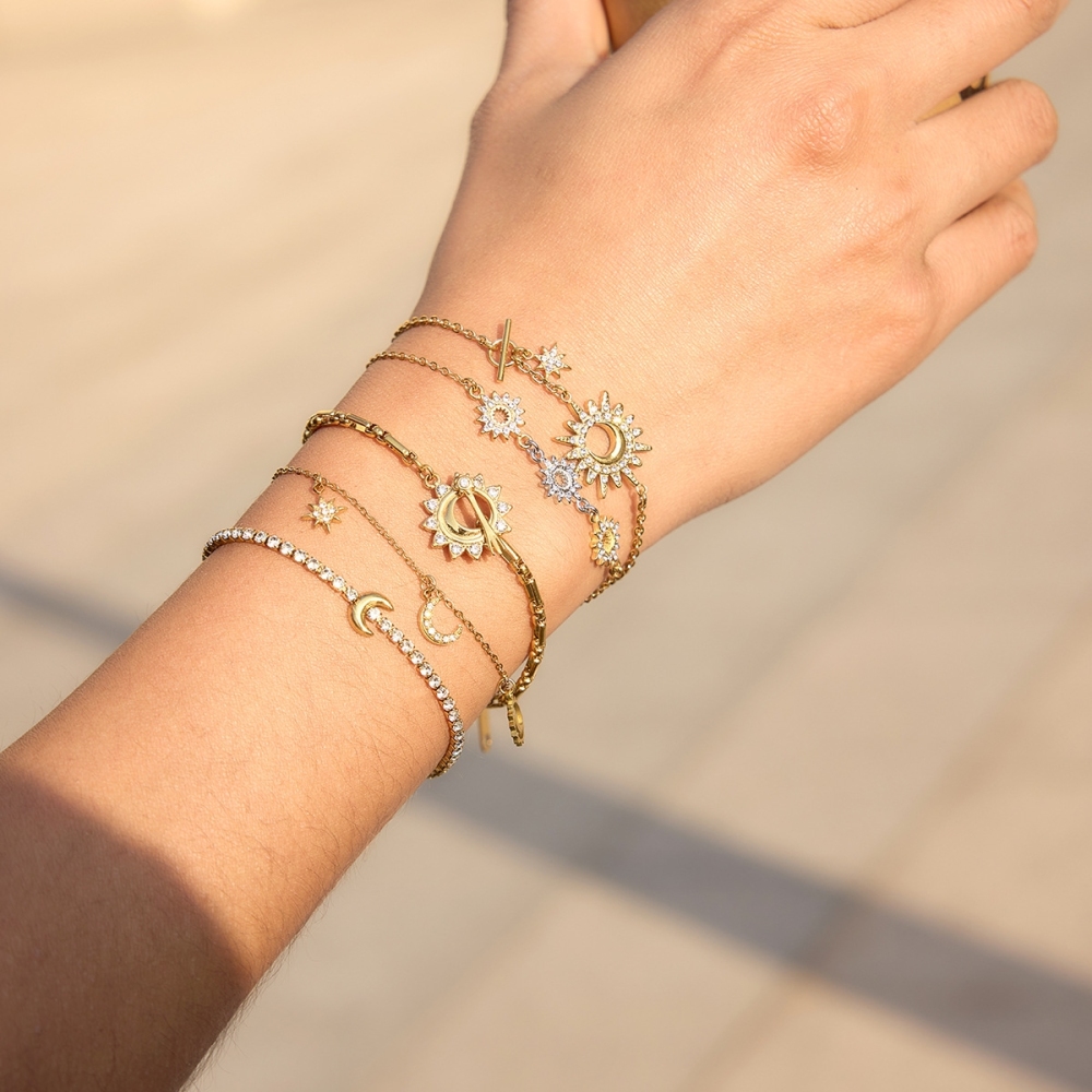 New Design Stainless Steel CZ Hollow Sun Bracelet