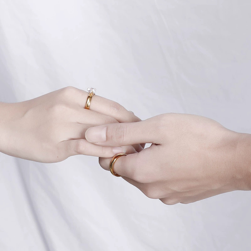 Hot Selling 4mm Stainless Steel Arc Surface Engagement Rings Set for Couples